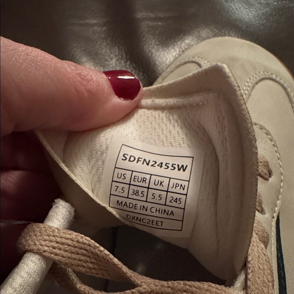 DREAM PAIRS Women's Platform Sneakers - Picture 10 of 11